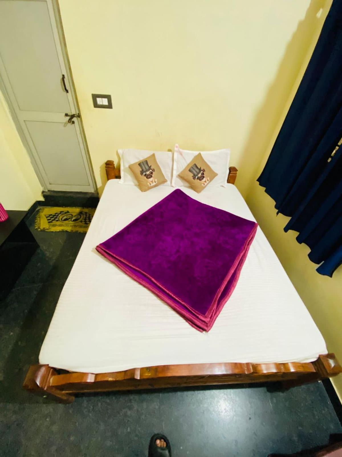 Hotel Hk Residency à Mysore Extérieur photo