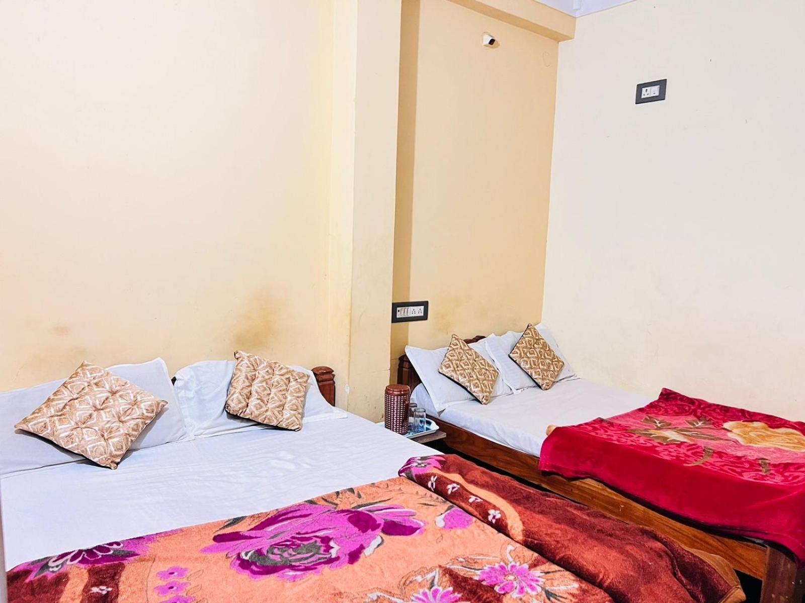 Hotel Hk Residency à Mysore Extérieur photo